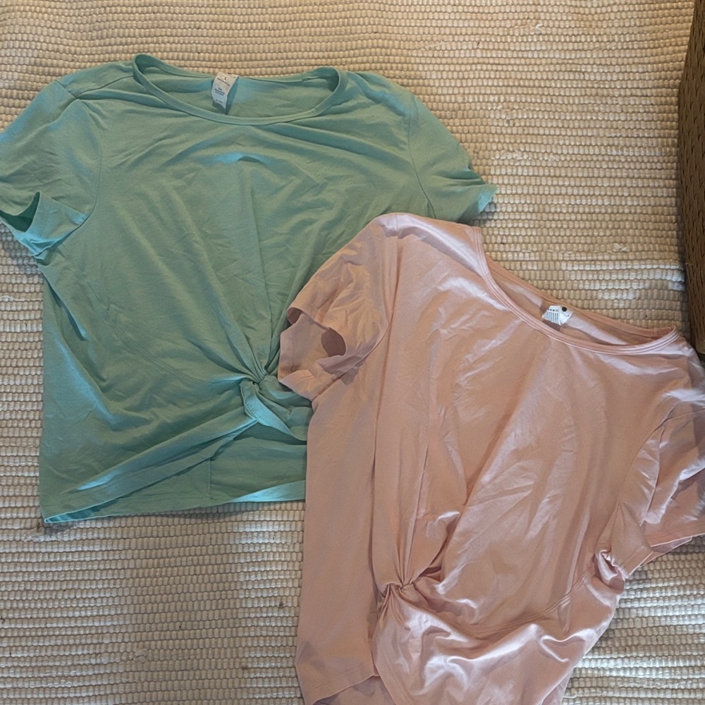 Set of Two Yogalicious Knotted Cropped T-Shirts in Teal and Pink